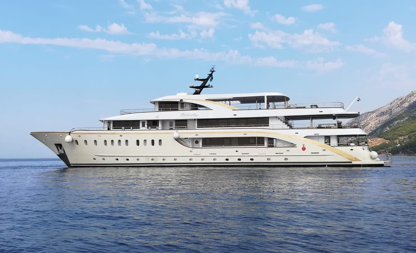 Photo #6 - Motoryacht Riva (Riva) en Split - 19909