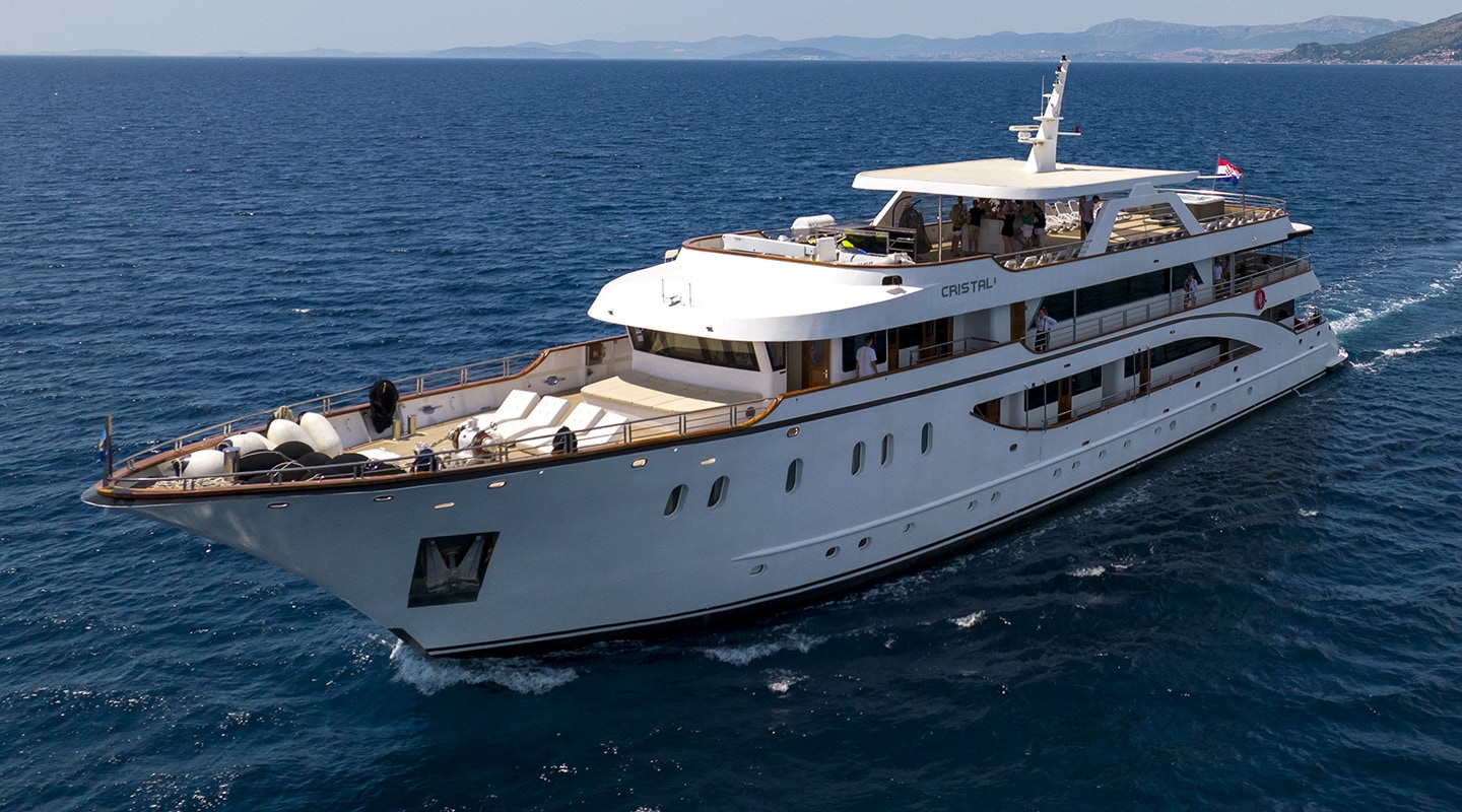 Photo #12 - Motoryacht Cristal (Cristal) in Split - 19911
