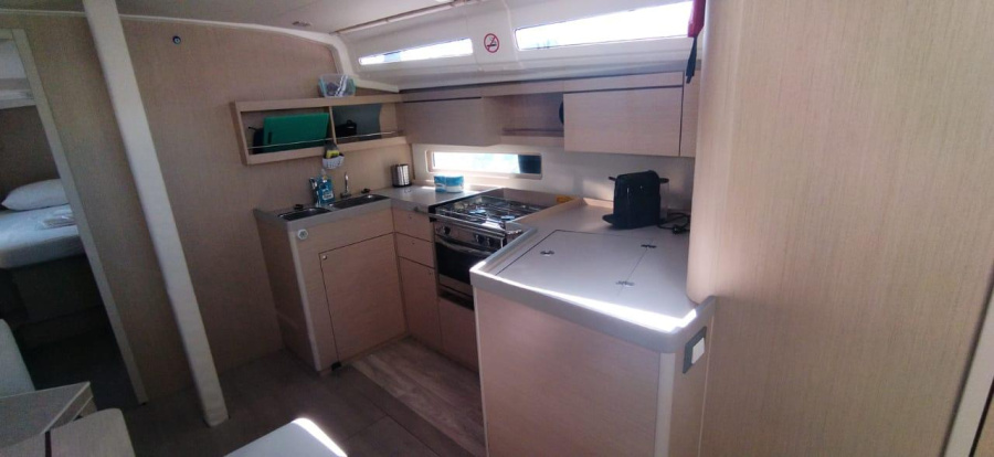 Oceanis 40.1 — photo 13