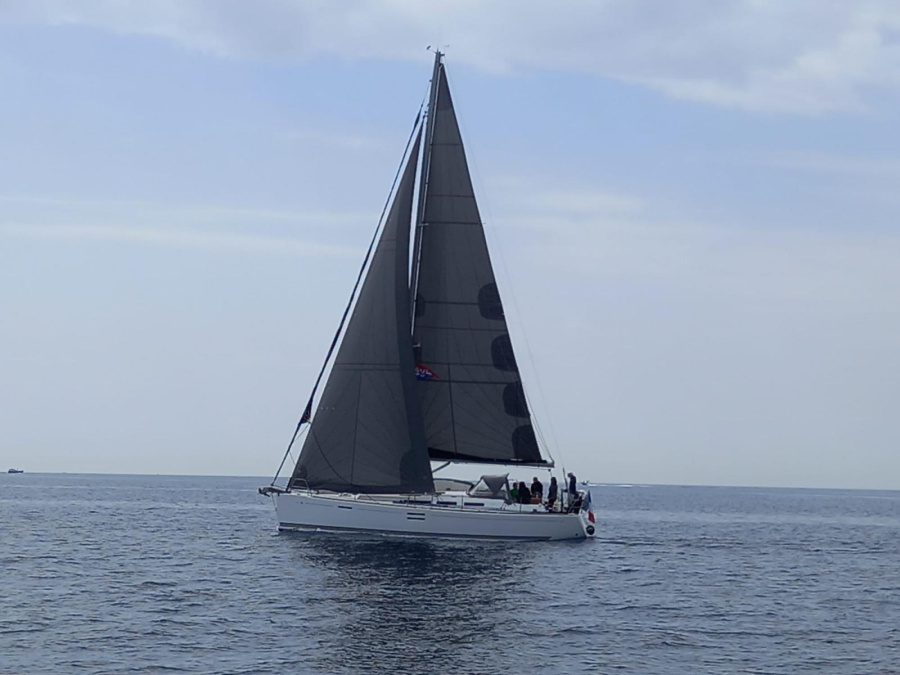 Dufour 40 E Performance — photo 12