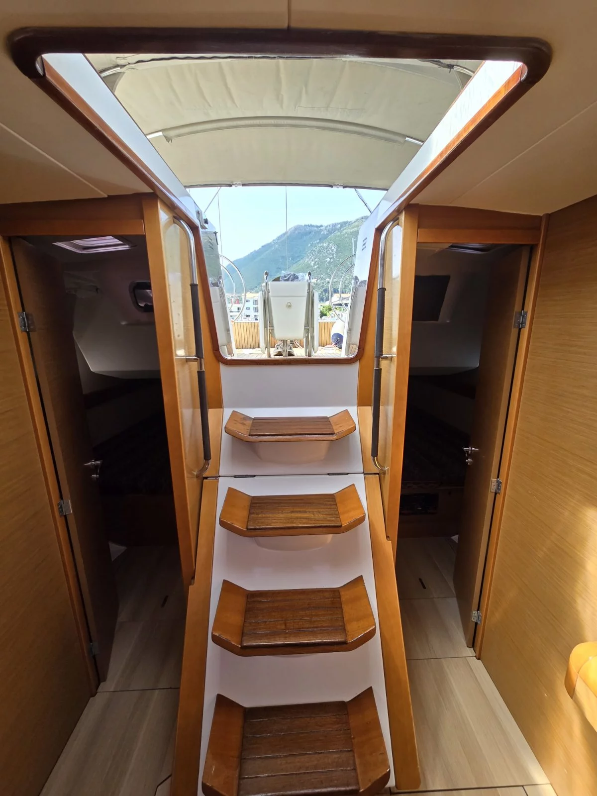 Sun Odyssey 469 (ELECTRA)  - 3