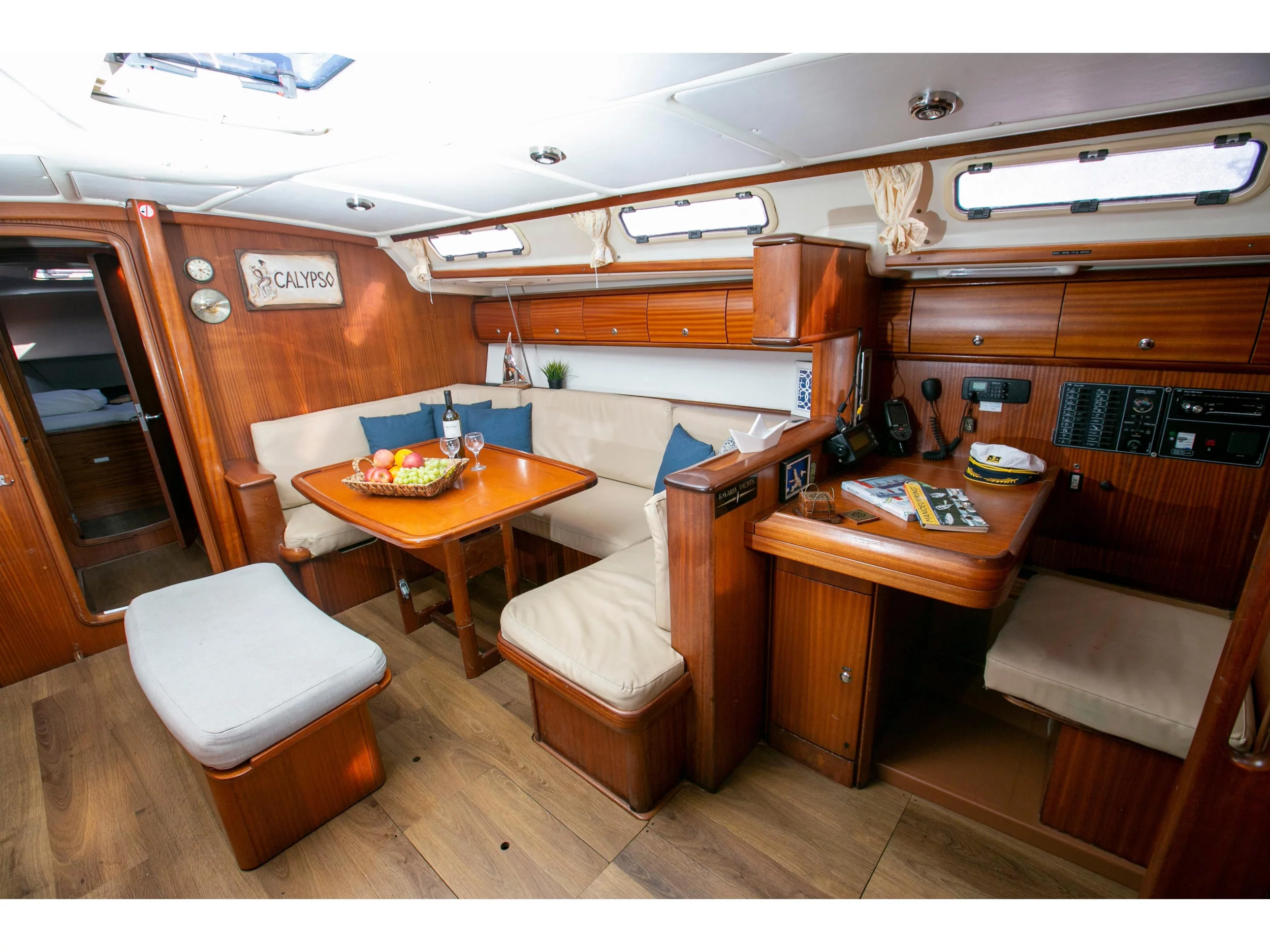 Bavaria 44 (Calypso) Interior image - 12