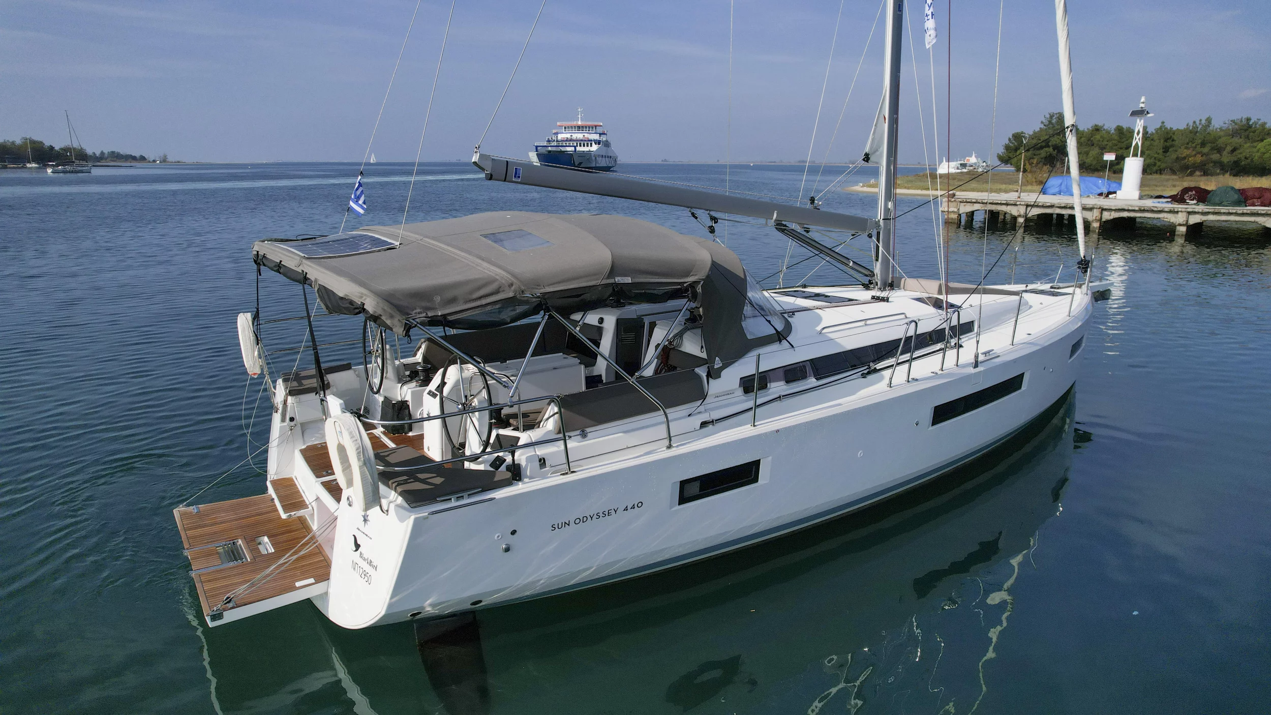 Sun Odyssey 440 (BLACK BIRD)  - 1