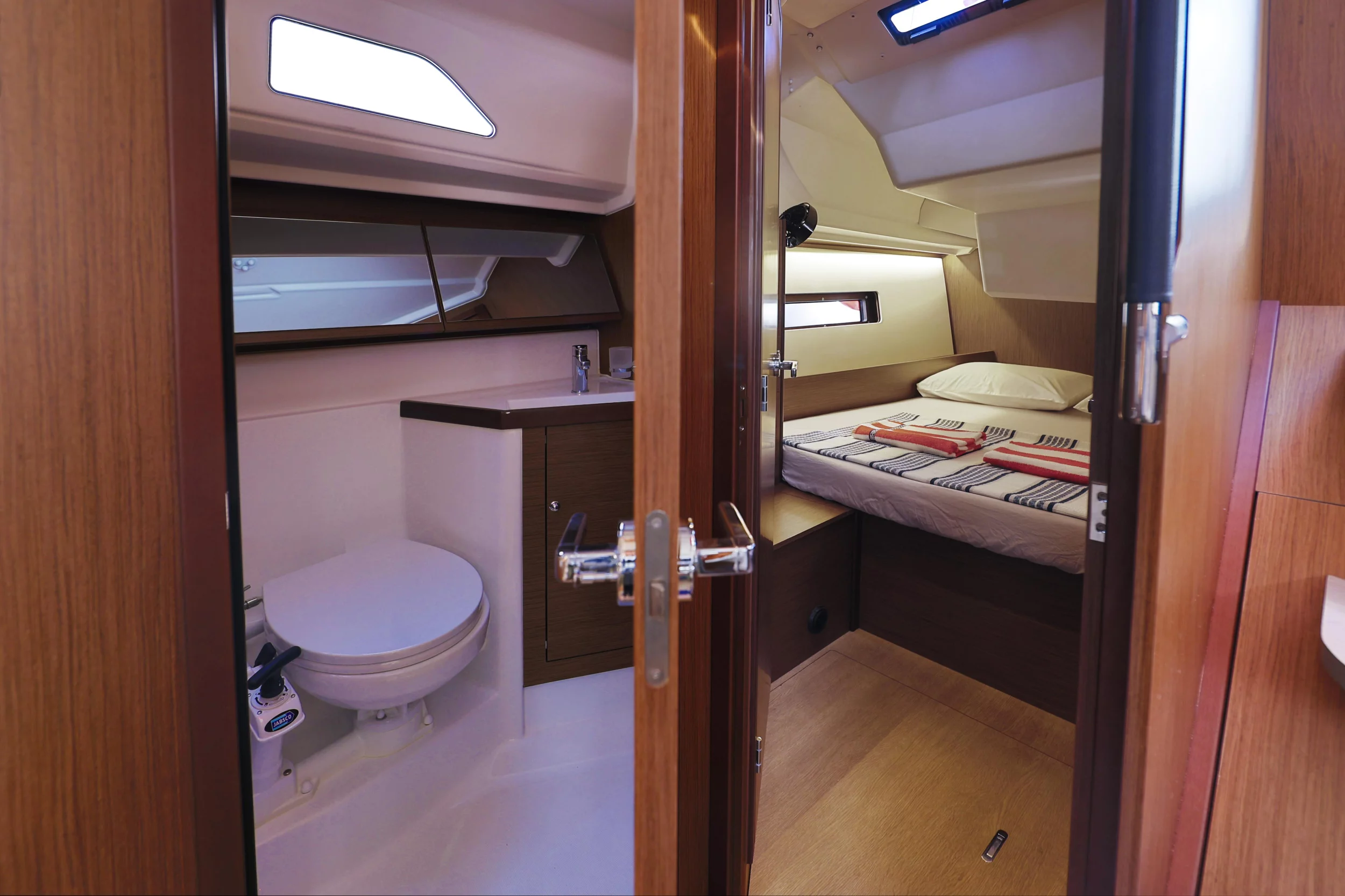 Oceanis 40.1 (Miro 2022 ( Beneteau Oceanis 40.1 ft))  - 3