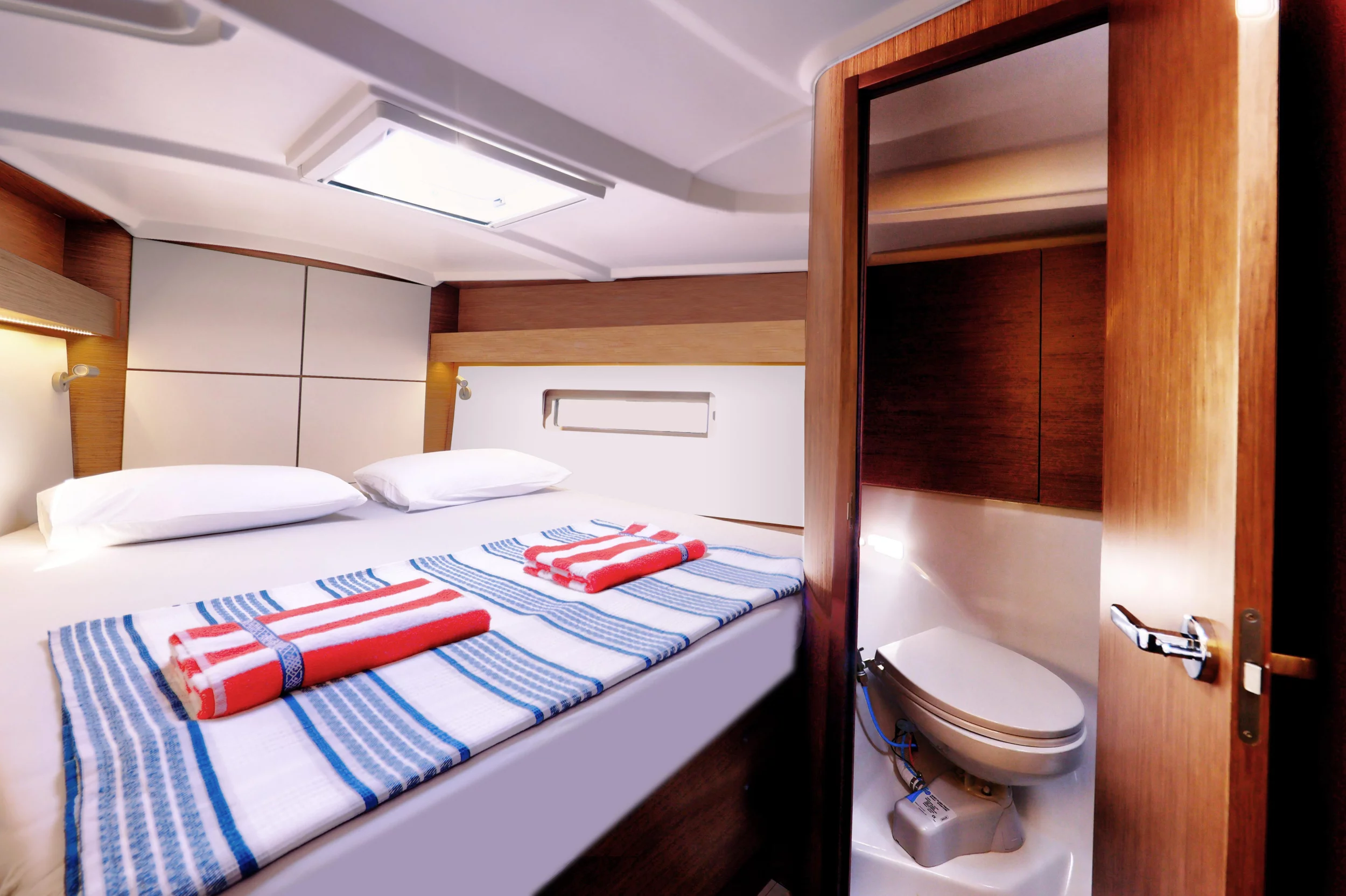 Oceanis 40.1 (Miro 2022 ( Beneteau Oceanis 40.1 ft))  - 10
