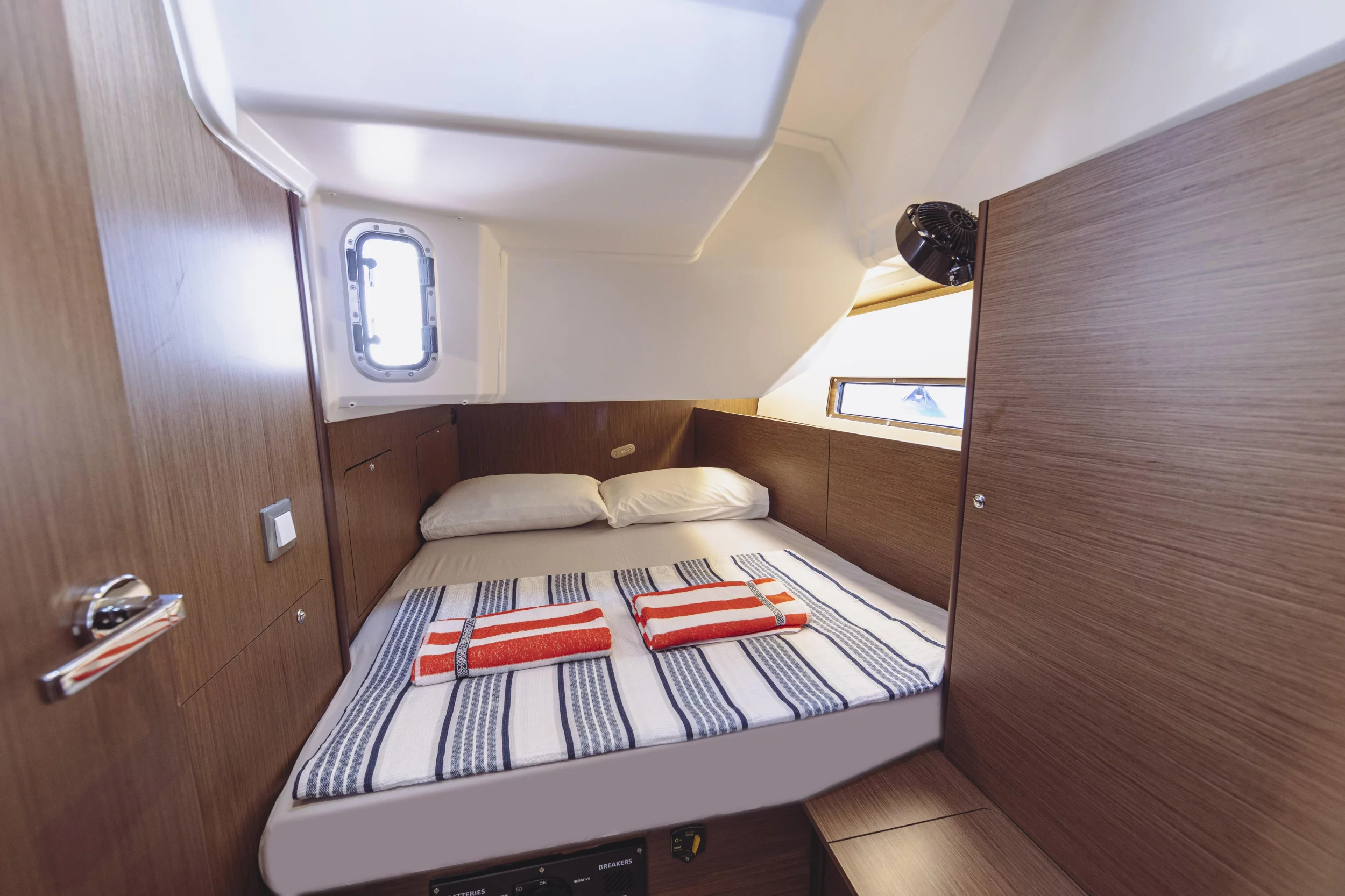 Oceanis 40.1 (Miro 2022 ( Beneteau Oceanis 40.1 ft))  - 12