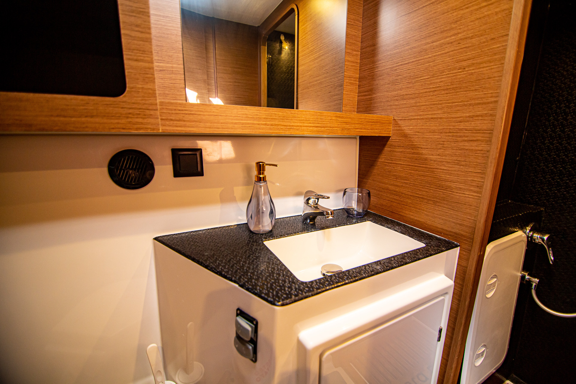 Photo #2 - Lagoon 42 (Casta Diva VIP-equipped) in Preveza - 12386