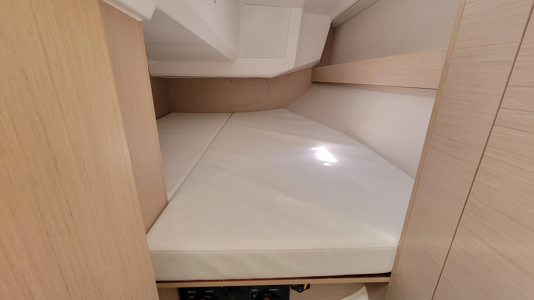 Oceanis 30.1 — photo 14