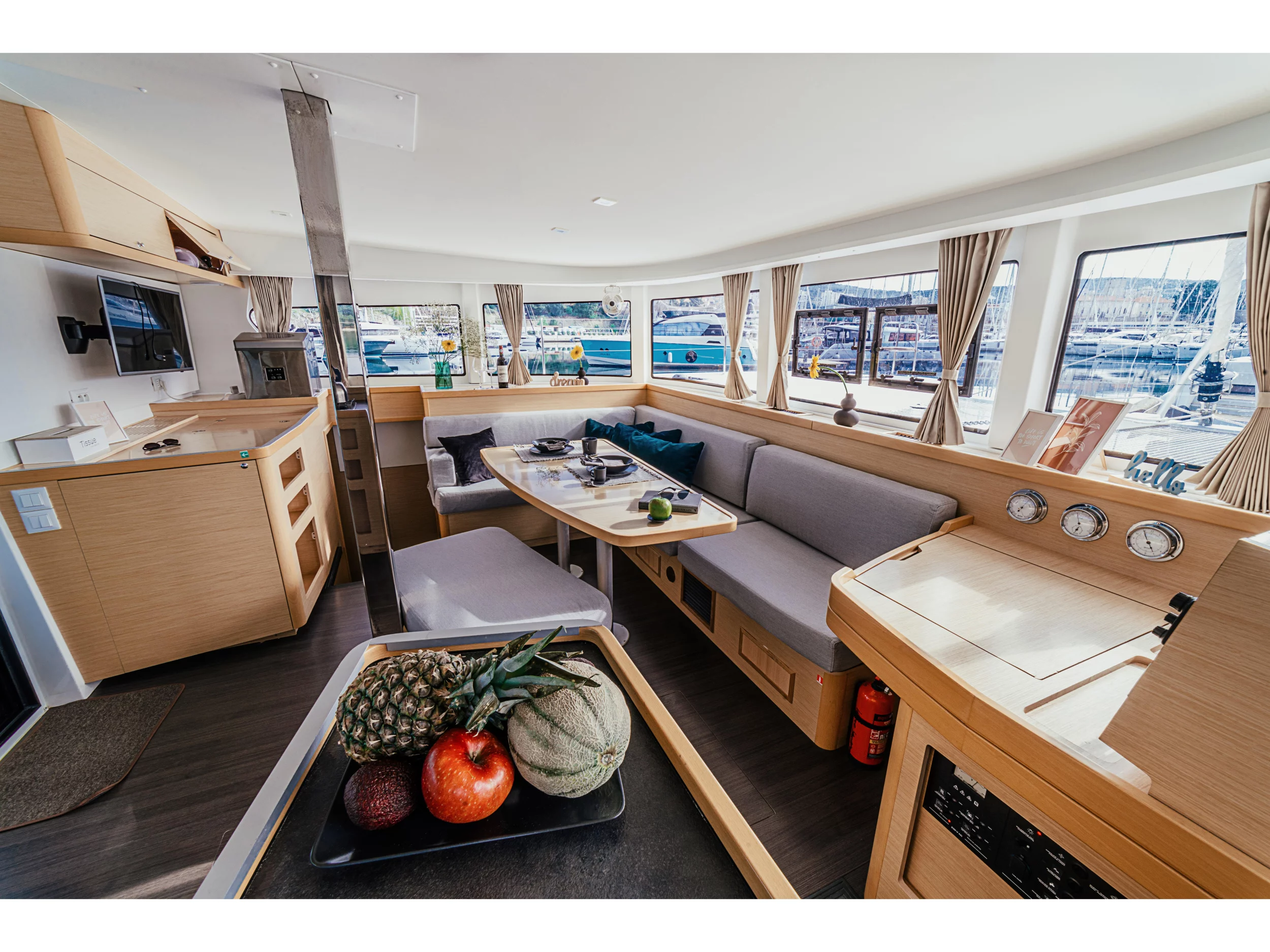 Lagoon 42 (AMELIA) Interior image - 6