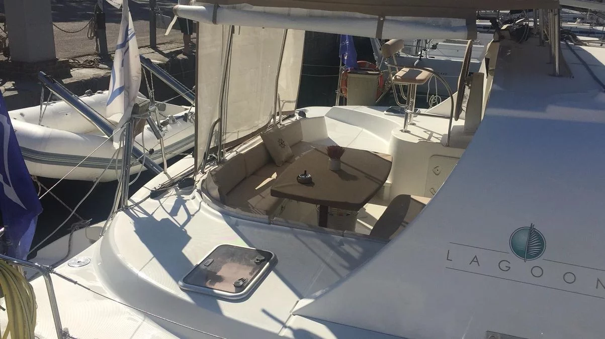Lagoon 440 (Dory)  - 4