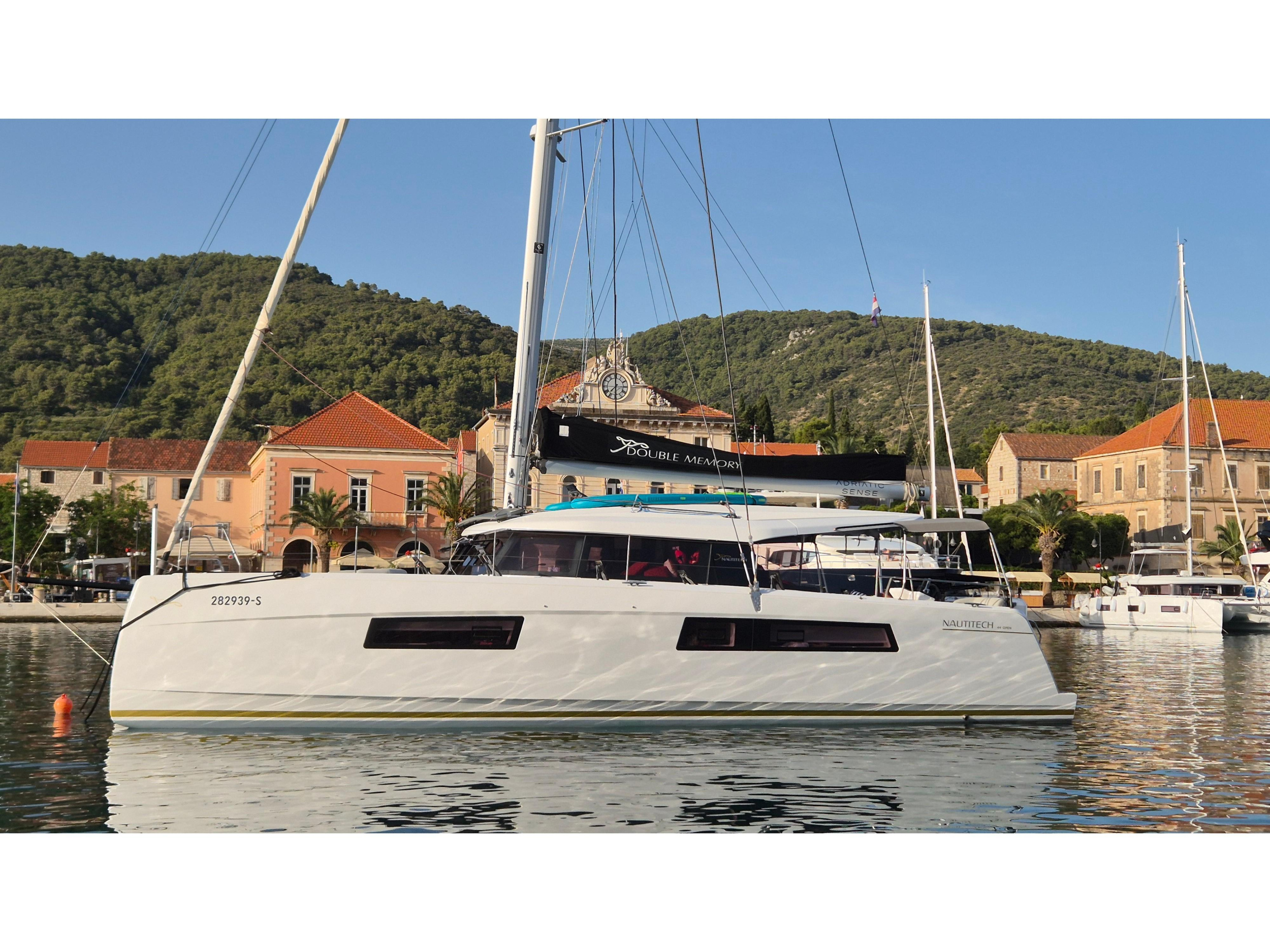 Nautitech 44 Open — photo 1
