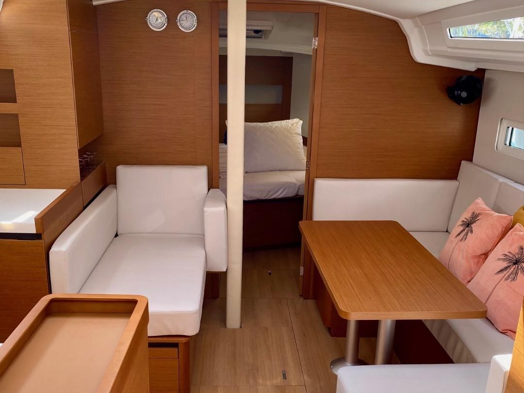 Sun Odyssey 410 (2023) — photo 3