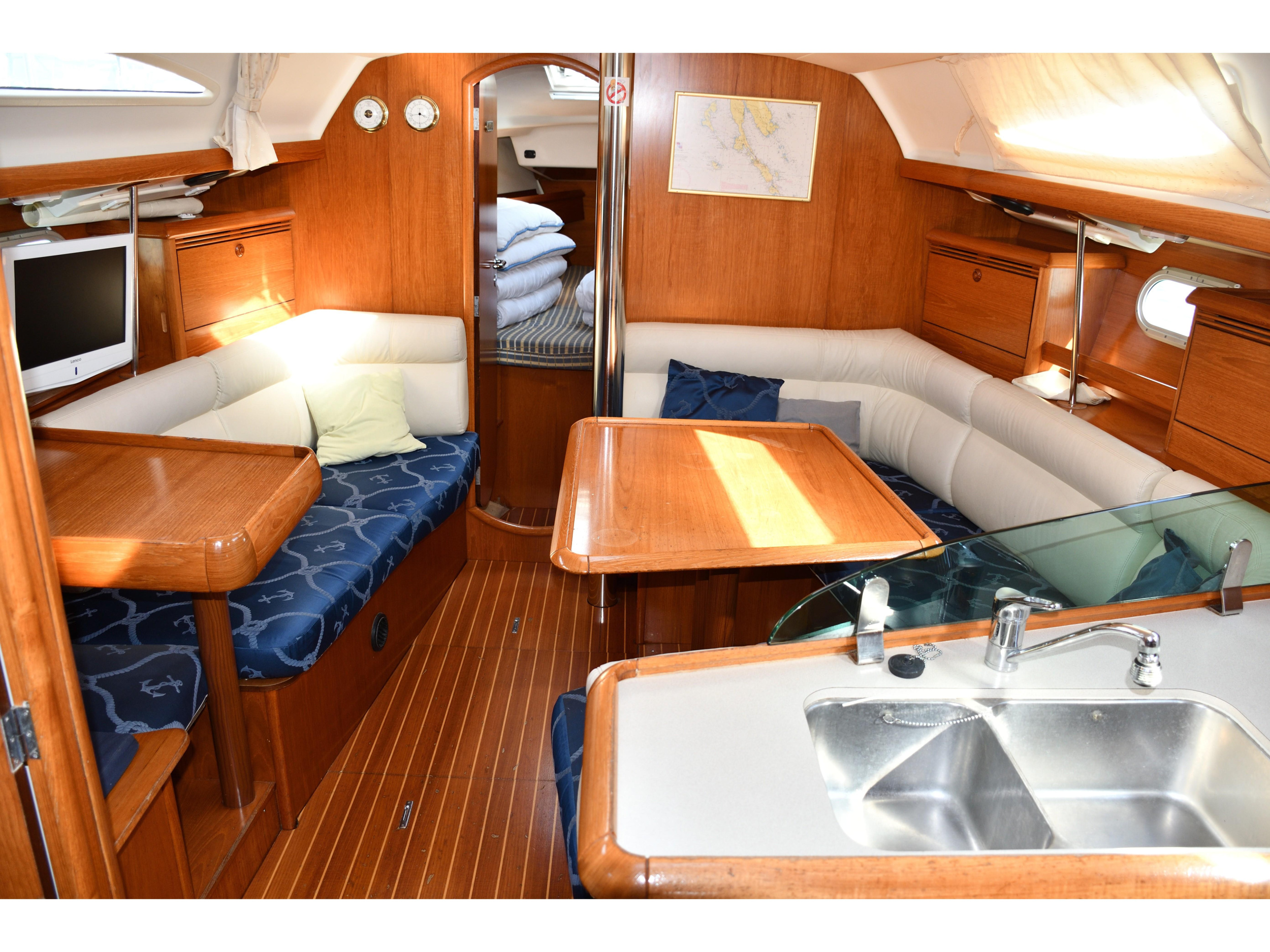 Sun Odyssey 37 — photo 5