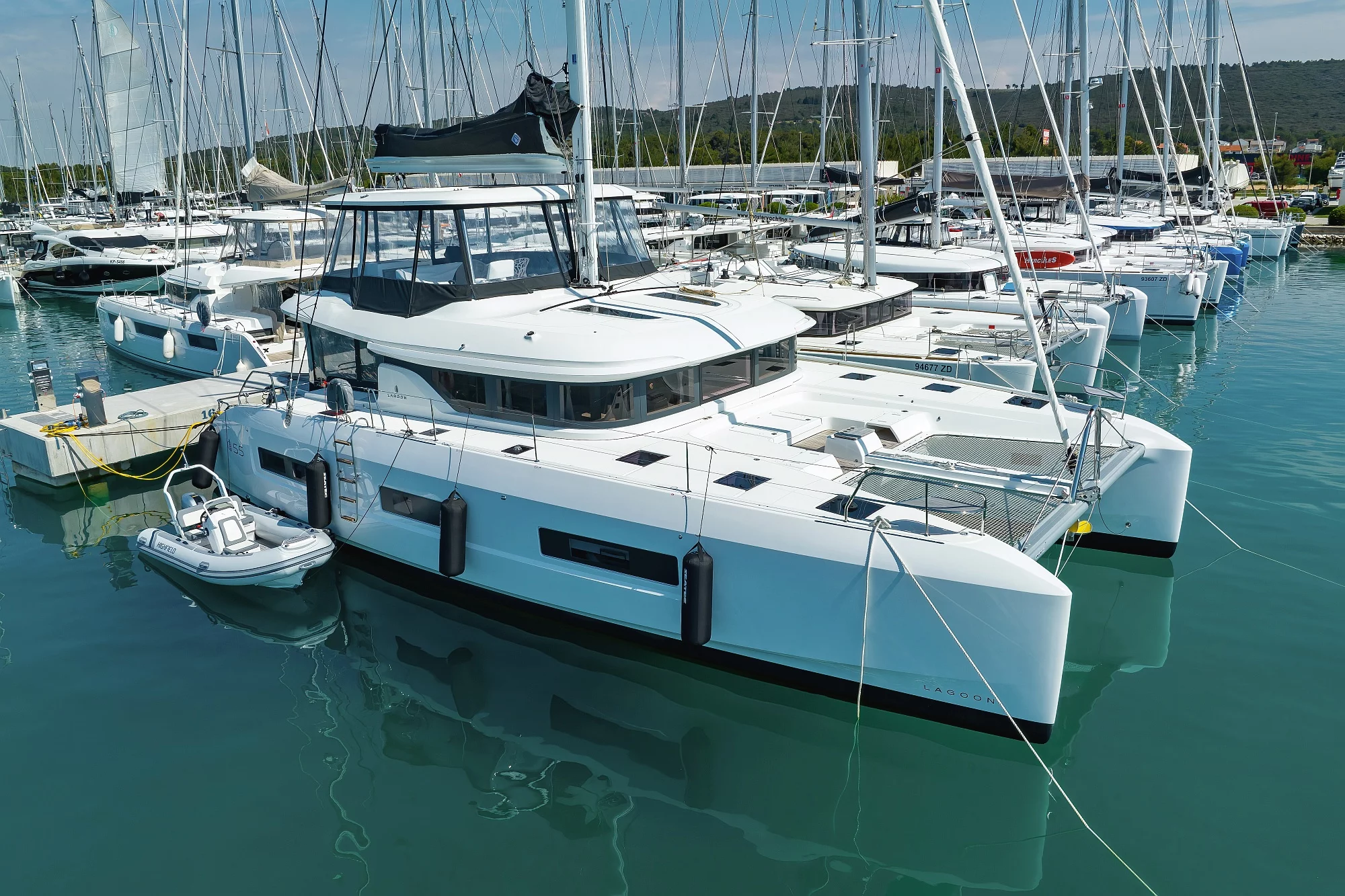 Lagoon 55 - Elegance line (NOMAD)  - 270