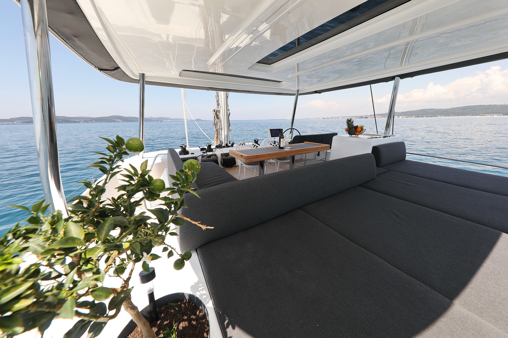 Photo #287 - Lagoon 55 - Elegance line (NOMAD) in Split - 10900