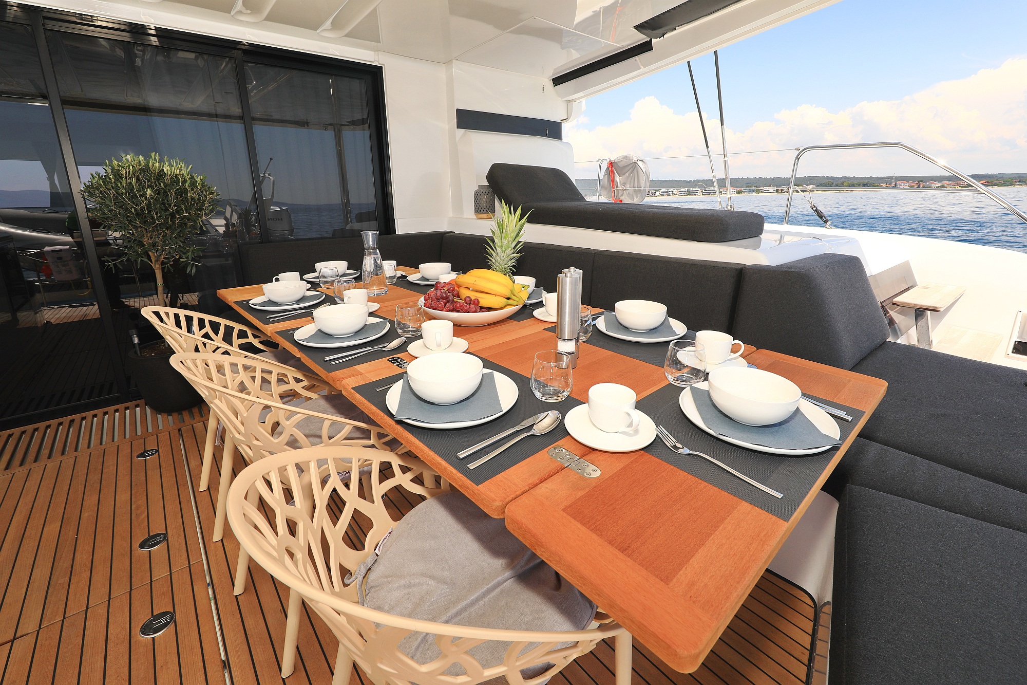 Photo #161 - Lagoon 55 - Elegance line (NOMAD) in Split - 10900