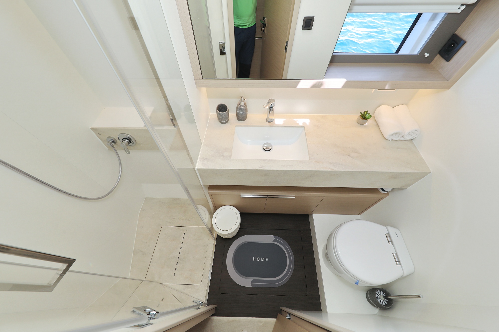 Photo #184 - Lagoon 55 - Elegance line (NOMAD) in Split - 10900