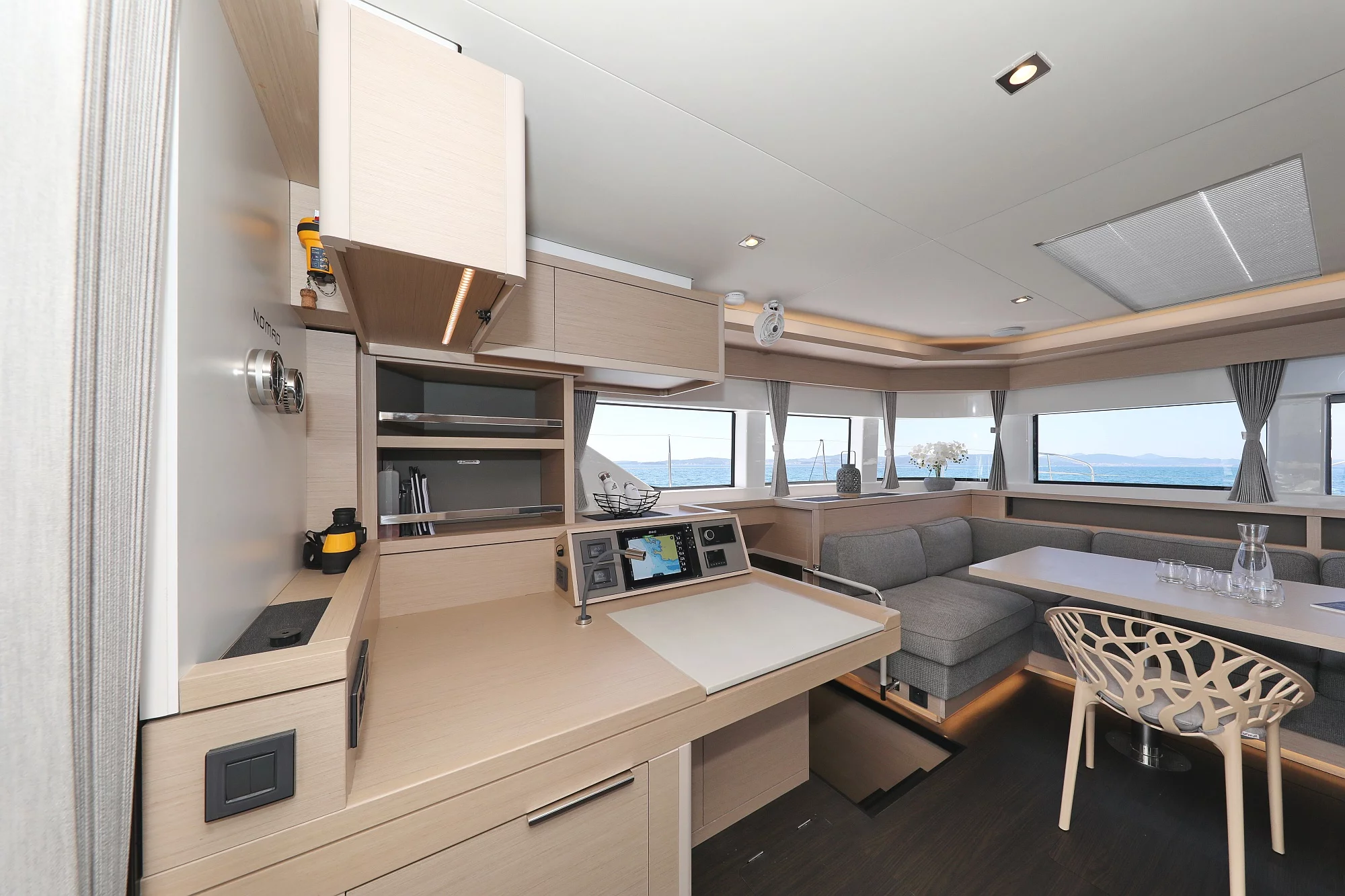 Lagoon 55 - Elegance line (NOMAD)  - 235