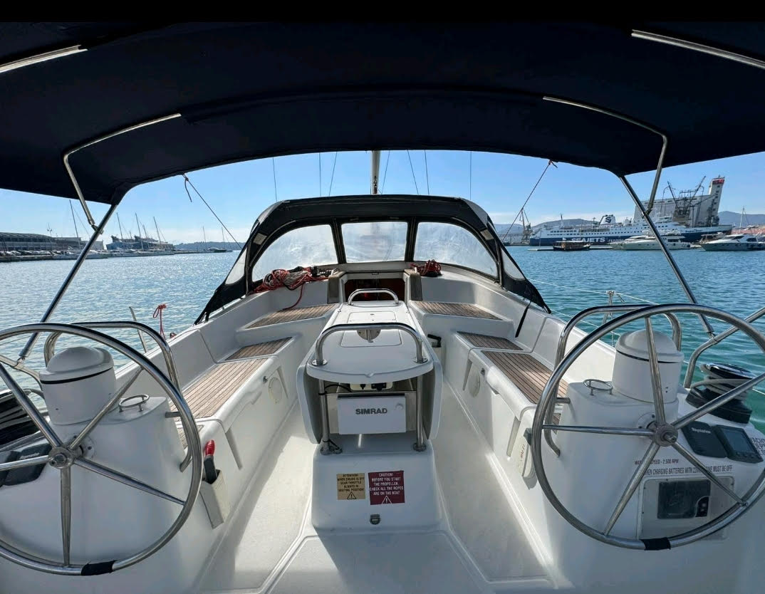 Photo #8 - Sun Odyssey 42DS (FREYA) in Volos - 19019