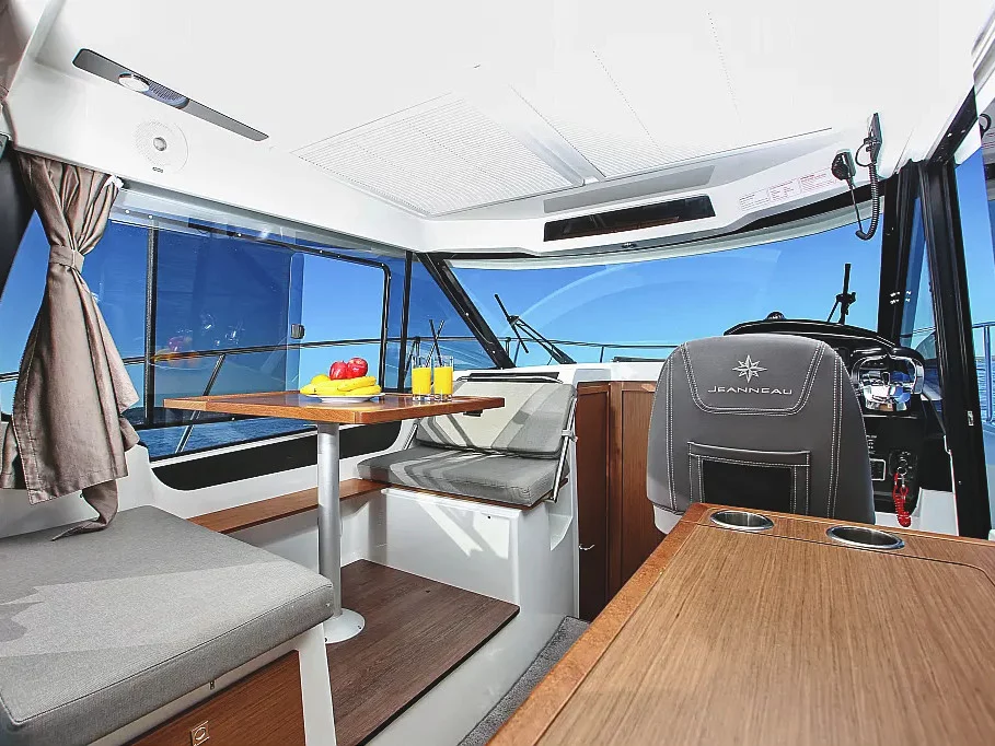 Merry Fisher 895 (Ohana) Interior image - 2