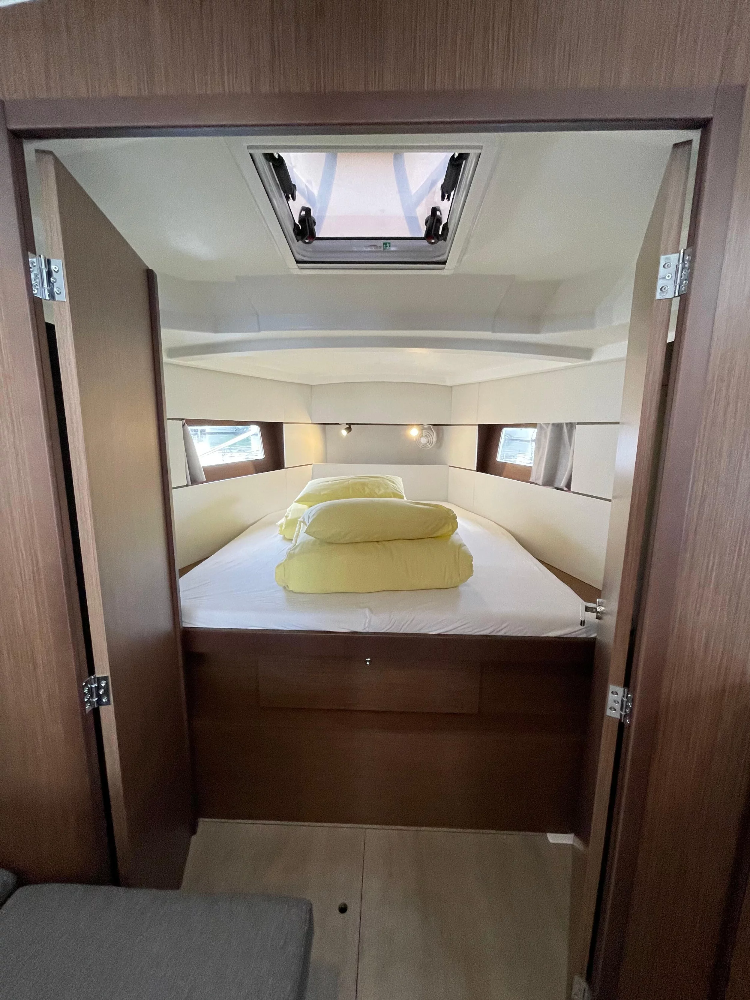 Oceanis 38.1 (Cocco)  - 14