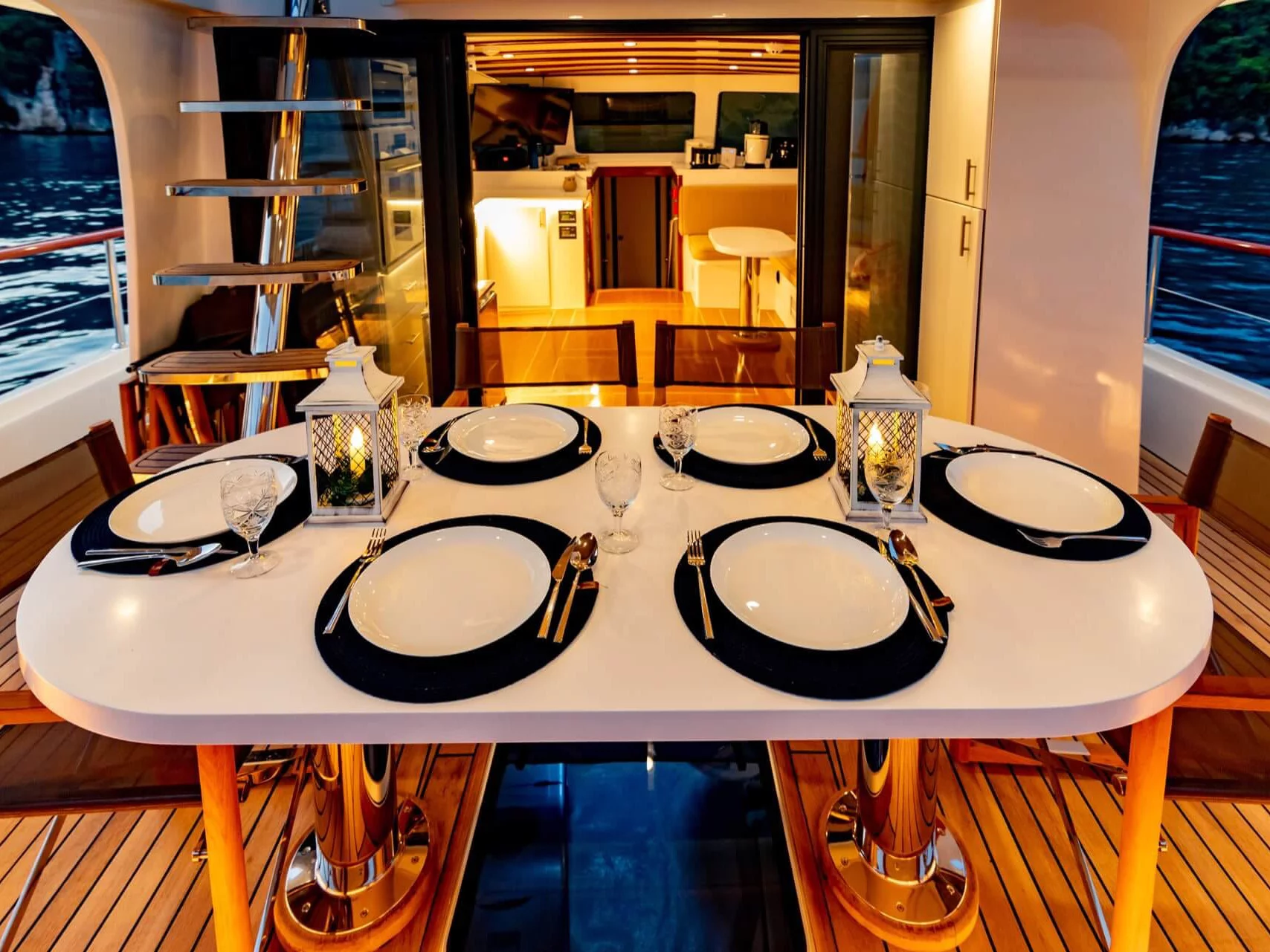 Gulet (Bernis) Interior image - 14