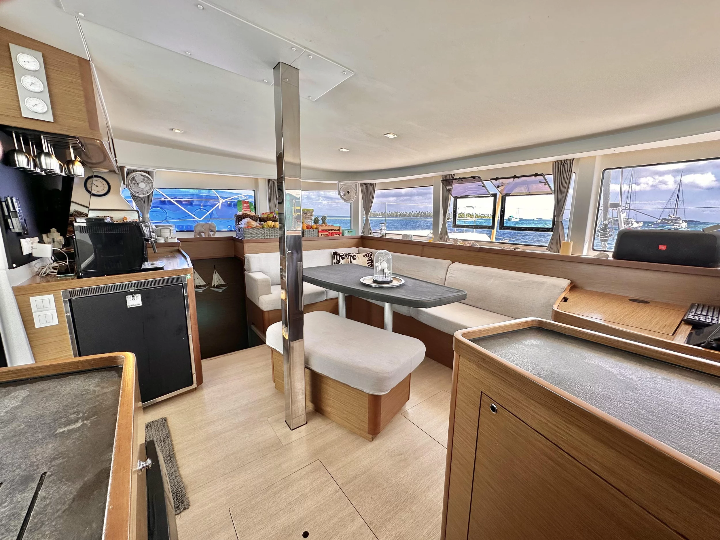 Lagoon 42 Owner's Version (Tango) Interior image - 29