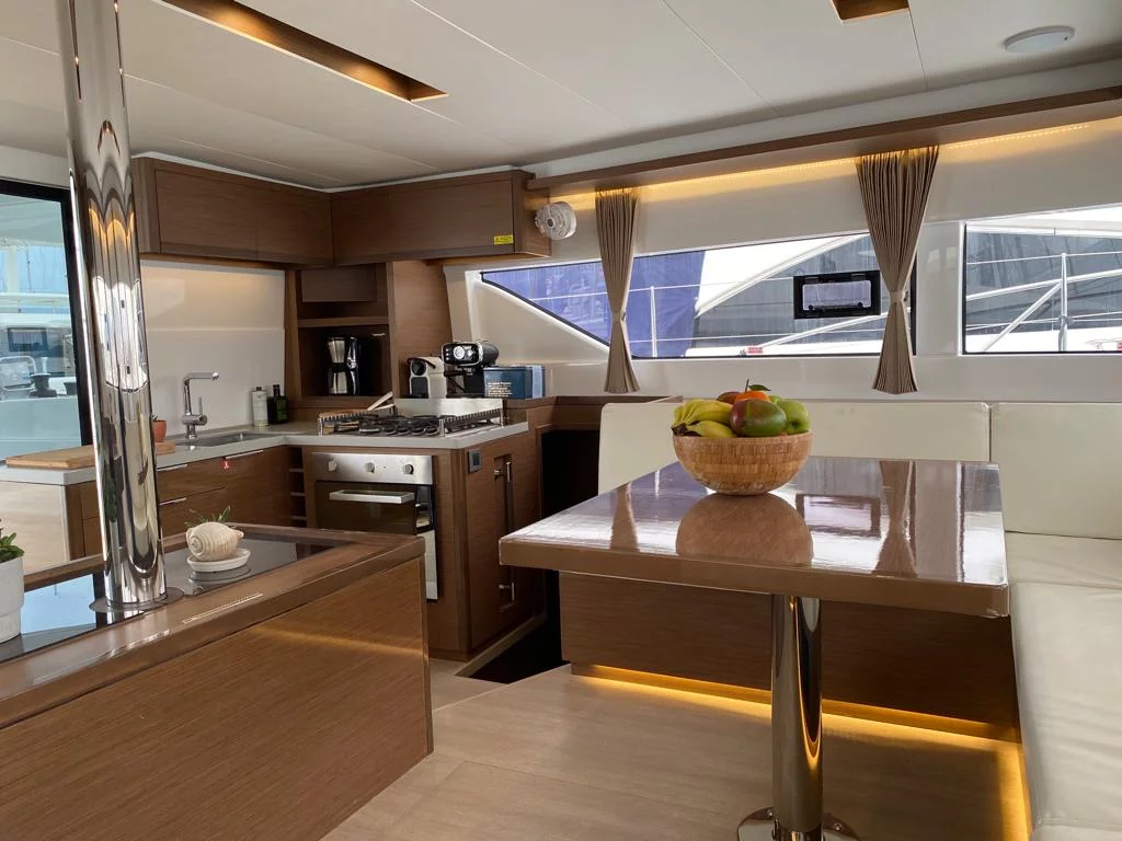 Lagoon 50 (VICTORIA) Interior image - 25