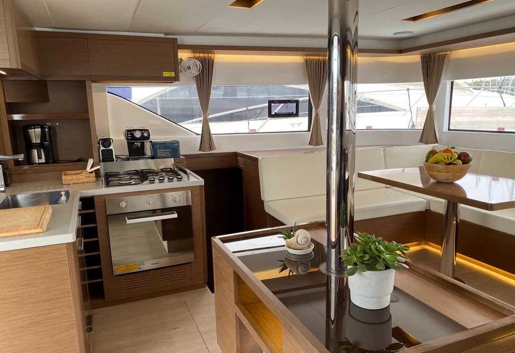Lagoon 50 (VICTORIA)  - 28