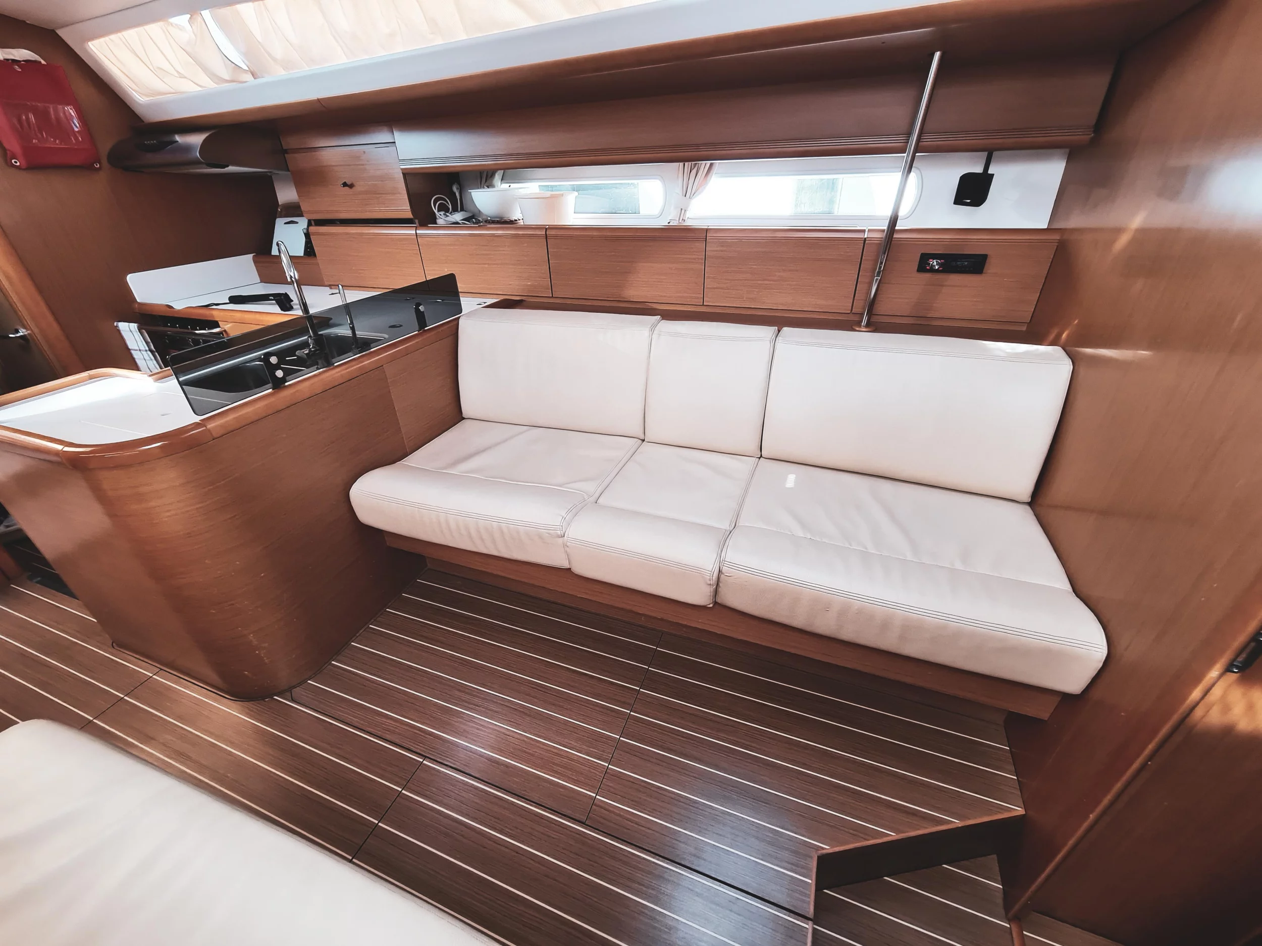 Jeanneau 53 (MAKEMO)  - 5