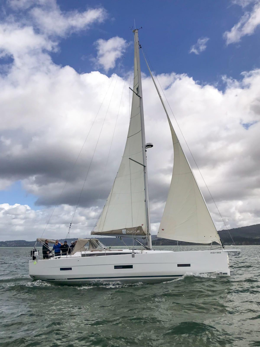 Dufour 430 Grand Large — photo 22