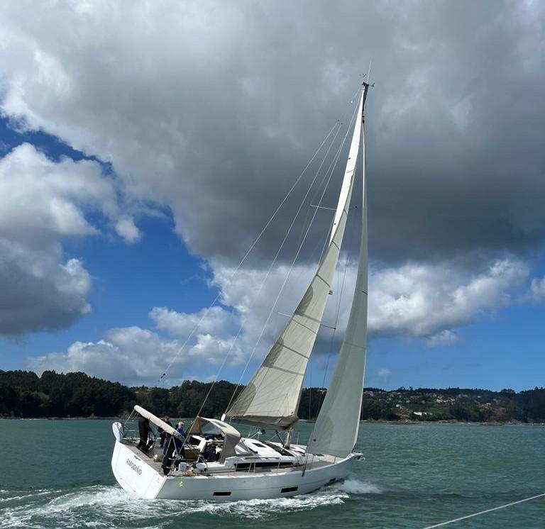 Dufour 430 Grand Large — photo 4