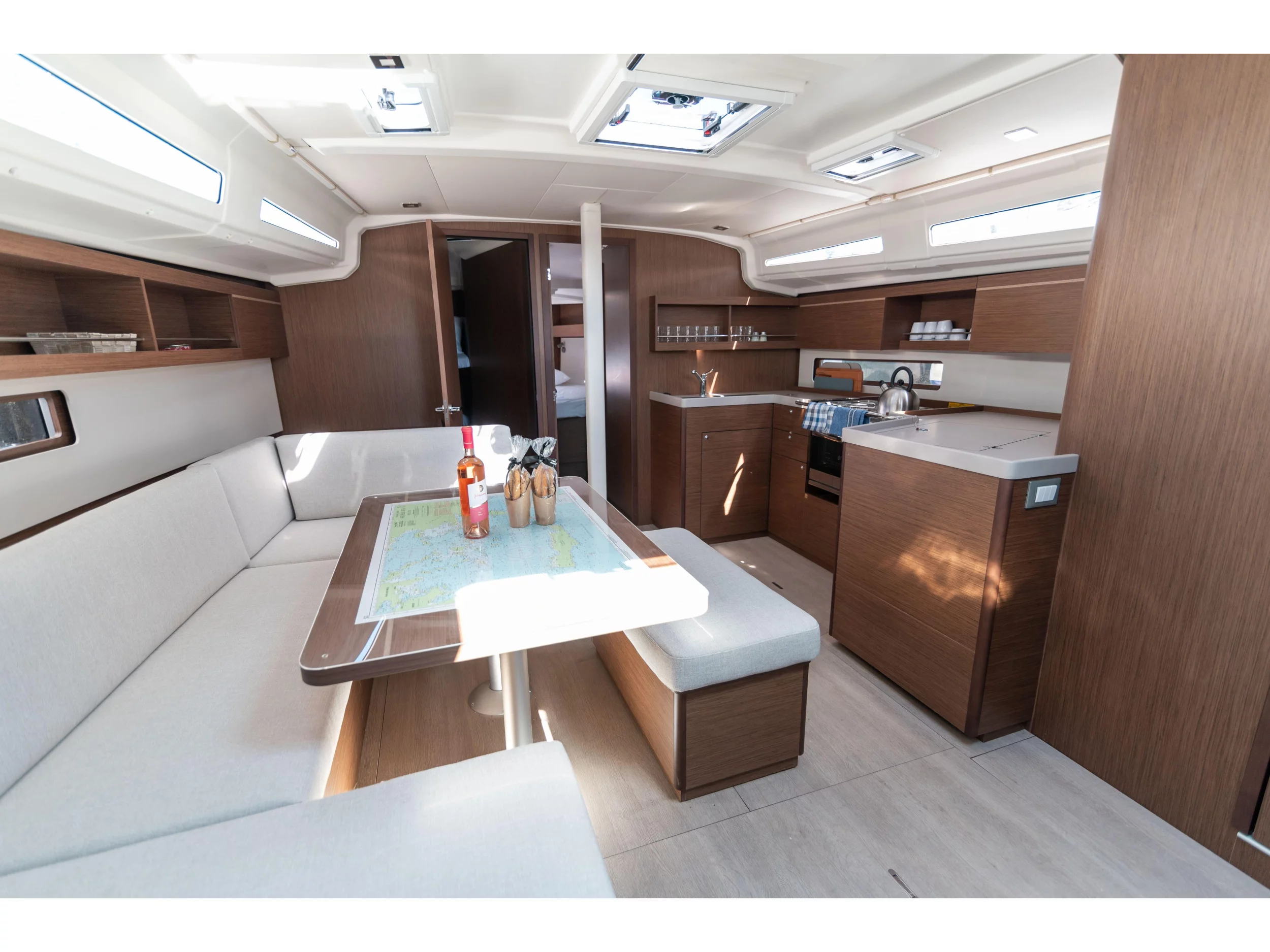 Oceanis 40.1 (Little Spiros) Interior image - 4