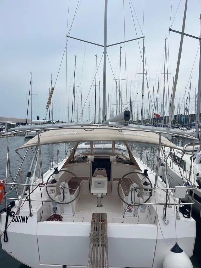 Bavaria C 38 (SUNNY)  - 7