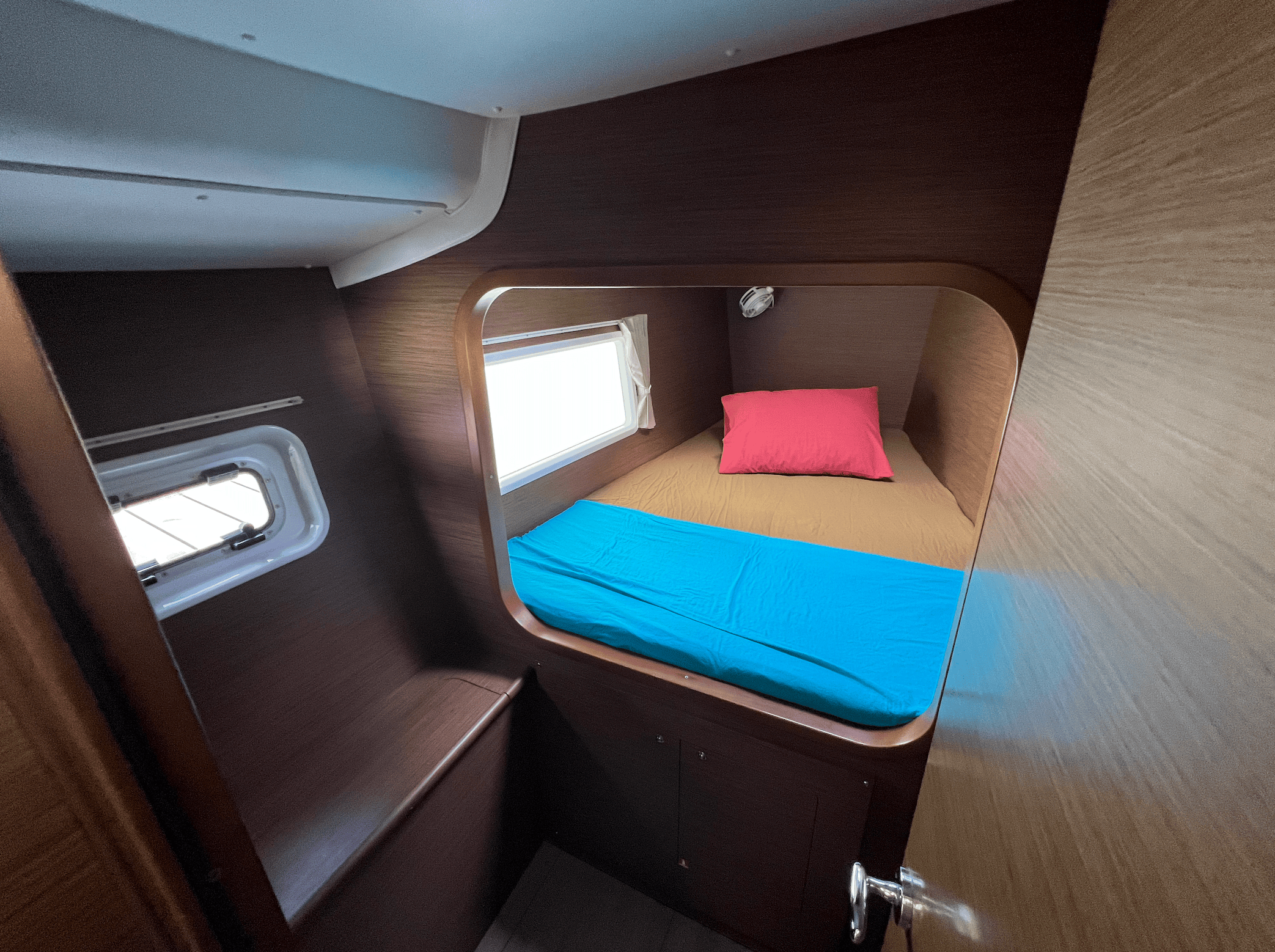Photo #2 - Lagoon 380 S2 Owner's Version (Poe Nina) in Papeete - 20138