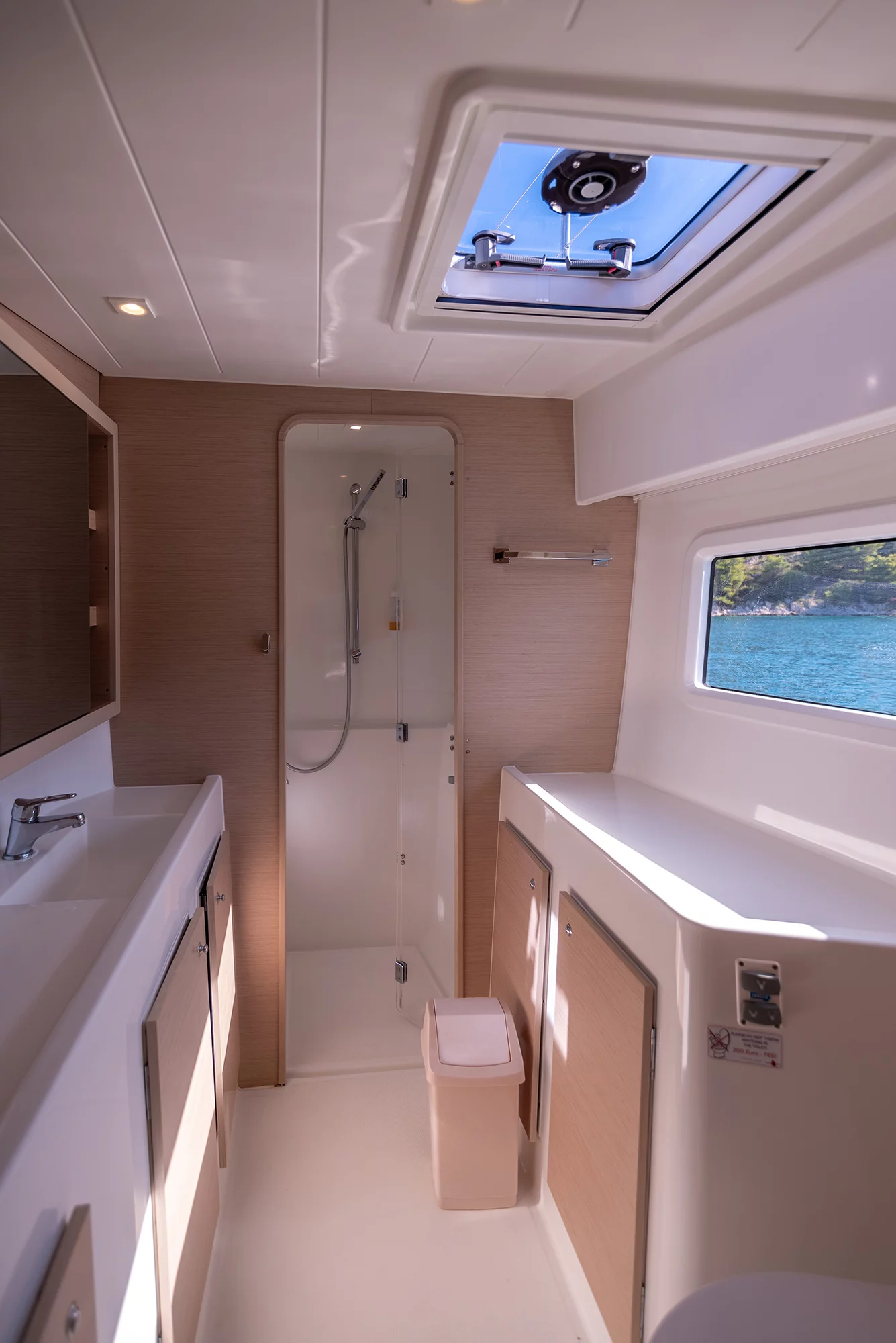 Lagoon 42 owner version (FIND US)  - 44