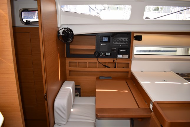 Sun Odyssey 440 — photo 6