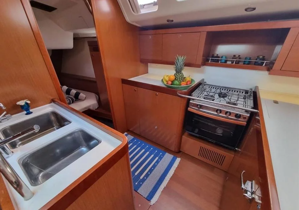 Beneteau Oceanis 54 (Thidawaree)  - 14