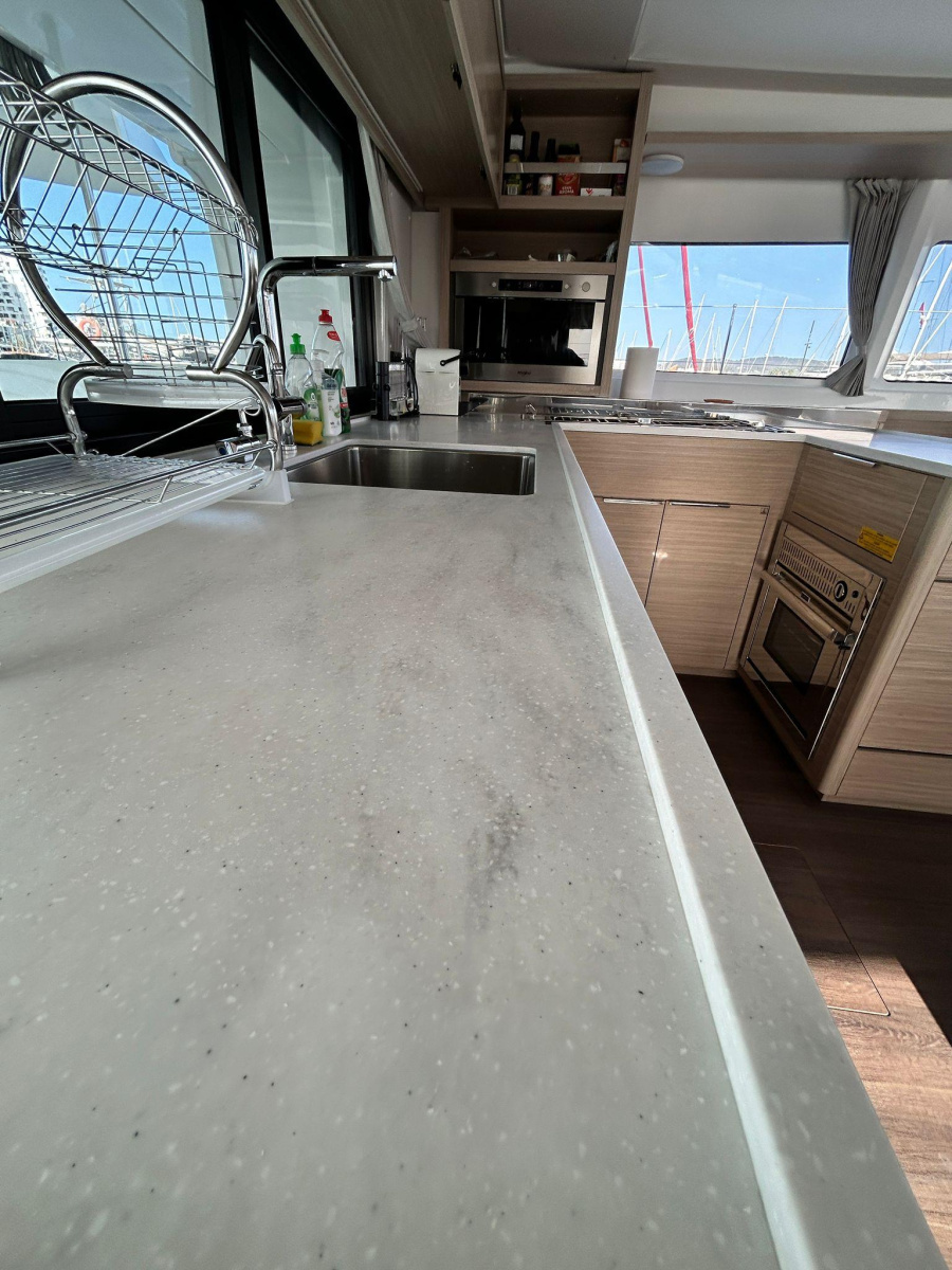 Lagoon 46 — photo 15