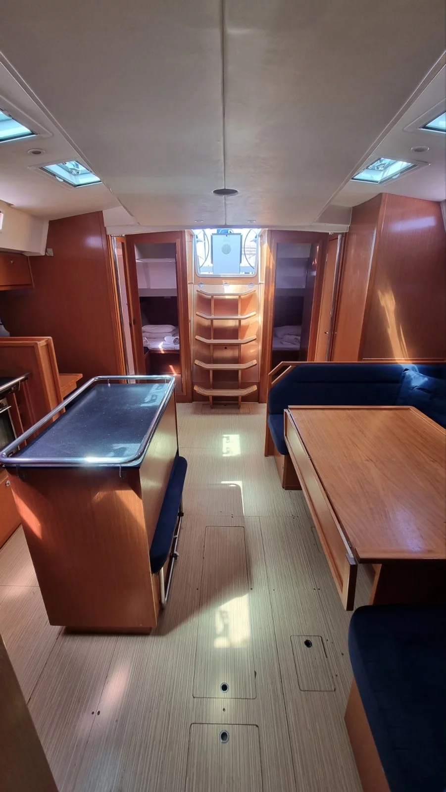 Bavaria 55 Cruiser (Vega)  - 7