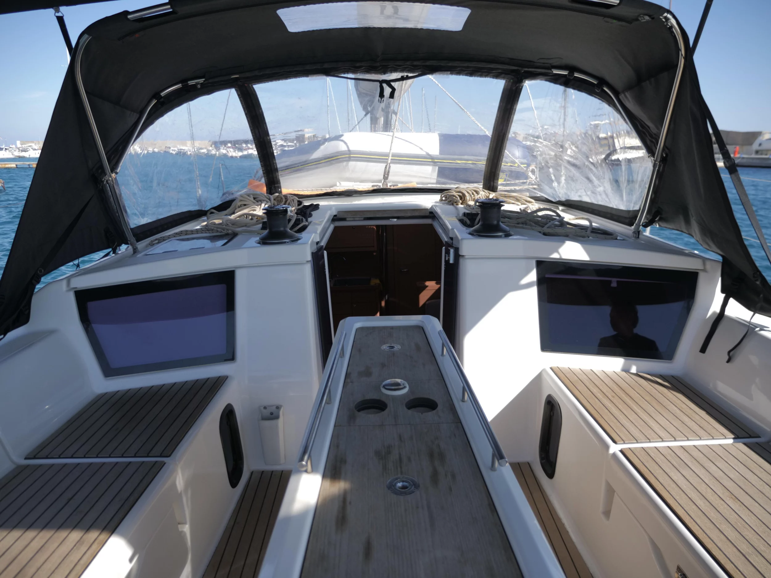 Dufour 430 (Bloody Mary)  - 3