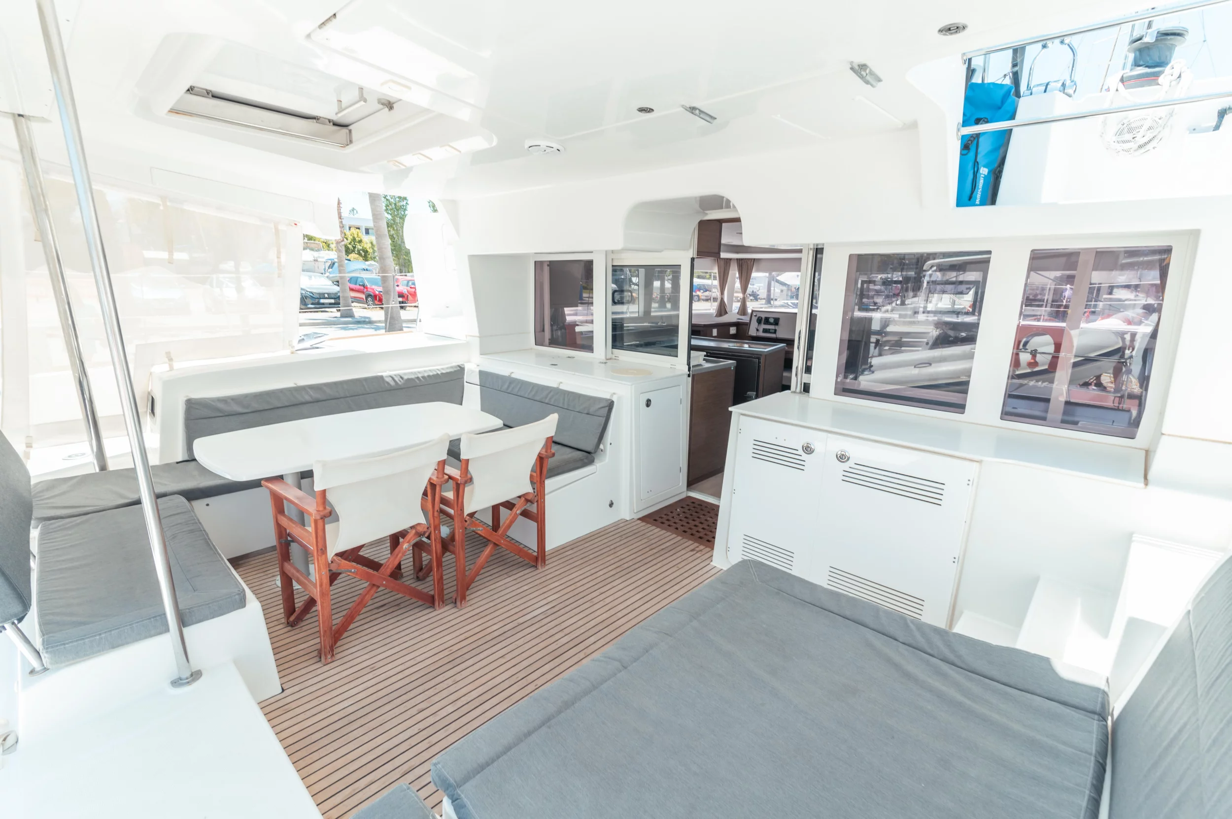 Lagoon 450 Flybridge (TBA)  - 3
