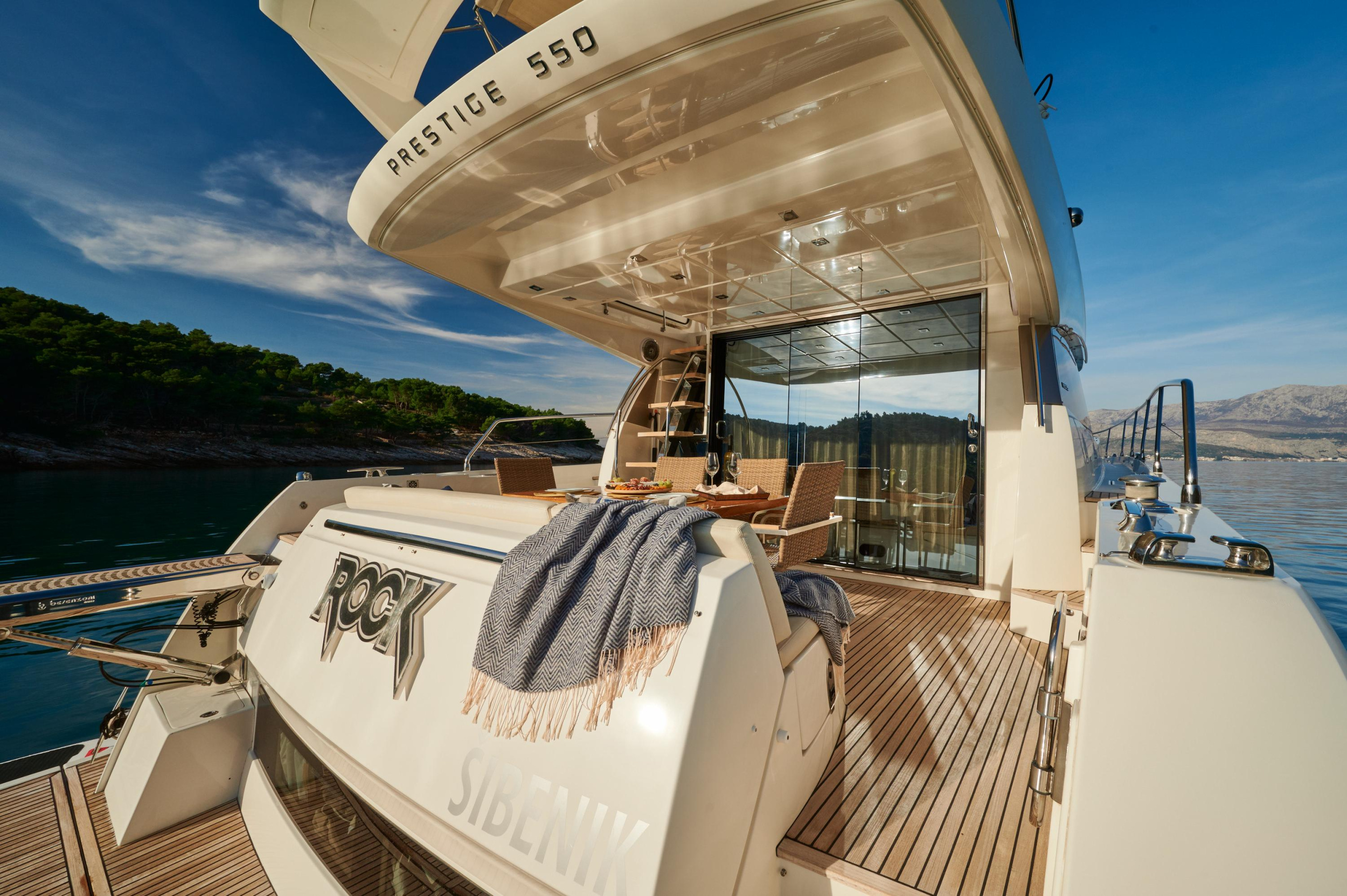 Photo #16 - Prestige 550 Fly (Rock) en Podstrana - 20230