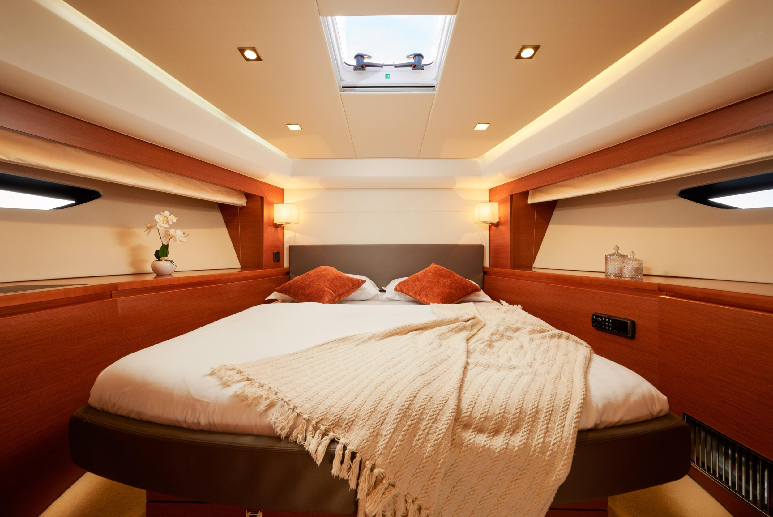 Photo #19 - Prestige 550 Fly (Rock) en Podstrana - 20230