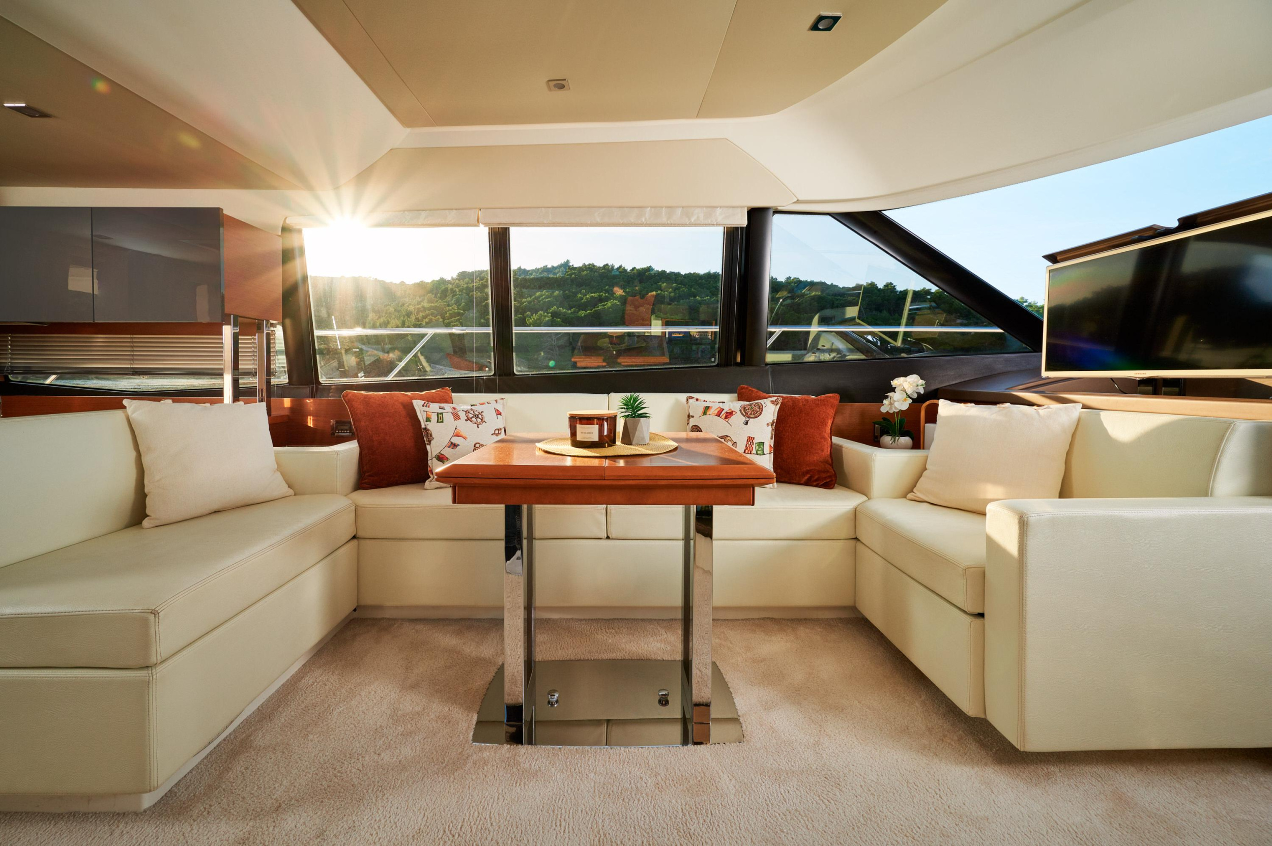 Photo #4 - Prestige 550 Fly (Rock) en Podstrana - 20230