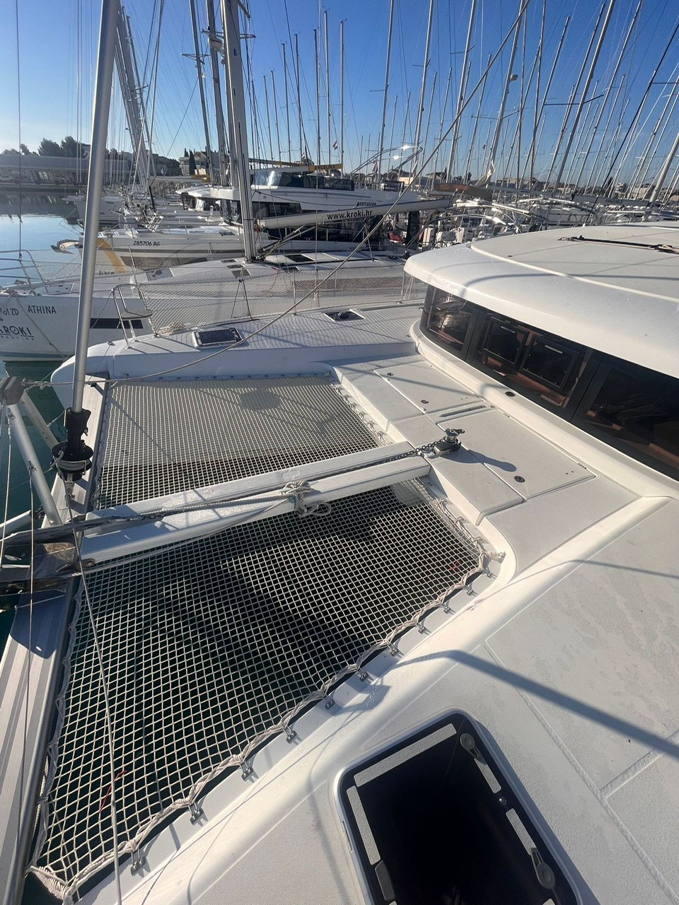 Lagoon 42 — photo 11