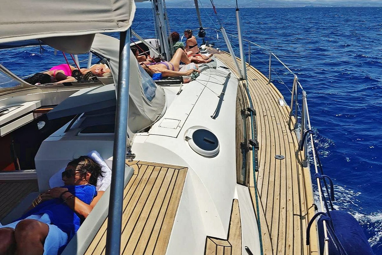 Photo #2 - Elan 514 Impression (MGV Treaton) in Heraklion - 17462