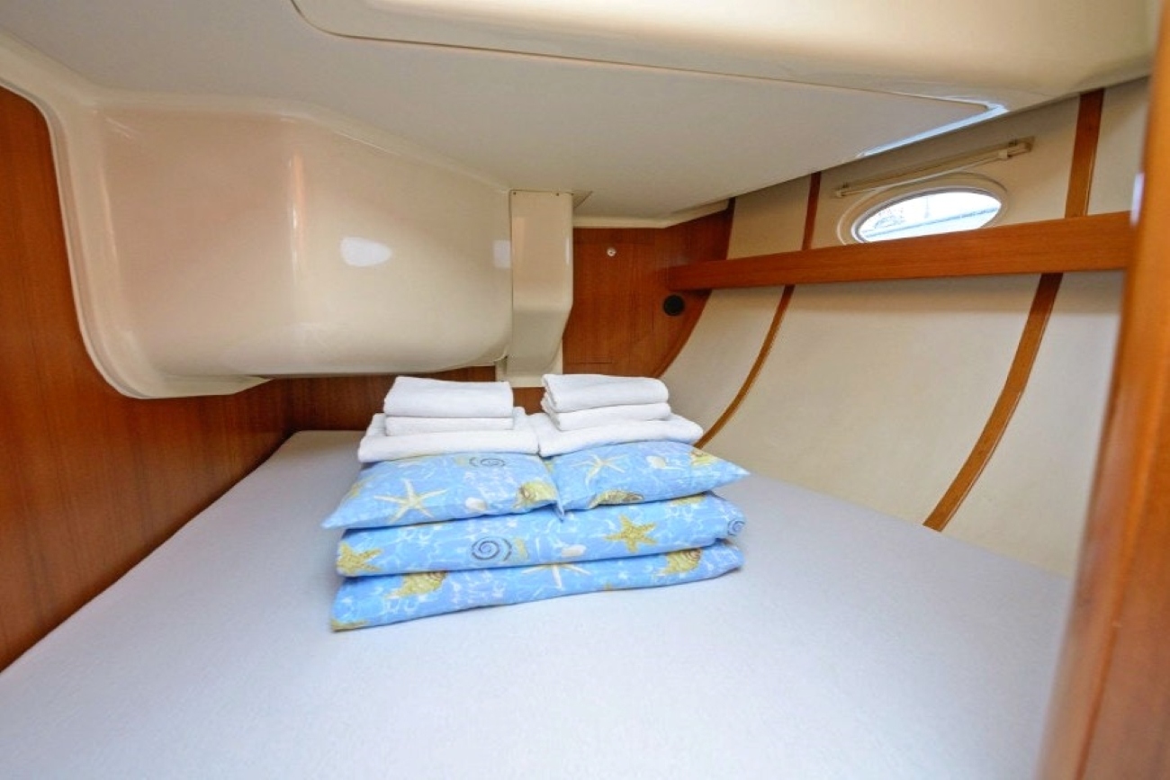 Photo #24 - Elan 514 Impression (MGV Treaton) in Heraklion - 17462