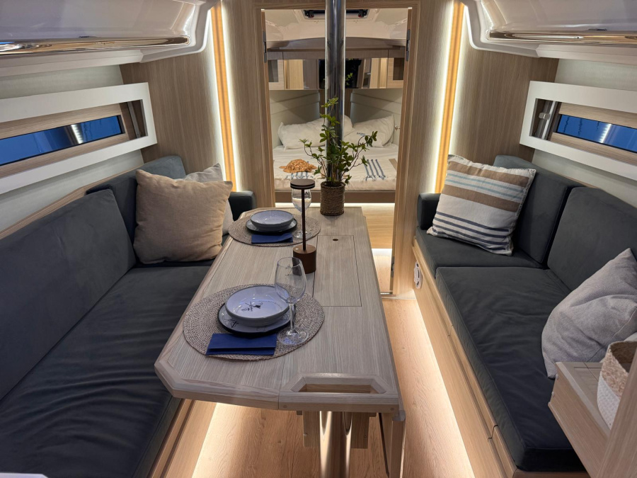 Maxus 35 — photo 27