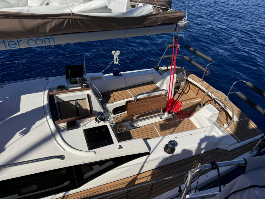 Maxus 35 — photo 45